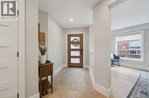 24 Watson Crescent Ayr ON N0B 1E0