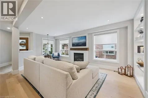 24 Watson Crescent Ayr ON N0B 1E0