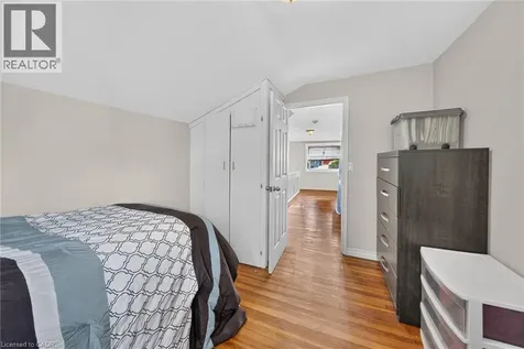 22 Edith Street St. Catharines ON L2S 2P7
