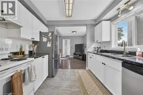 22 Edith Street St. Catharines ON L2S 2P7