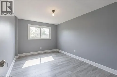 31 Canterbury Drive St. Catharines ON L2P 3M6