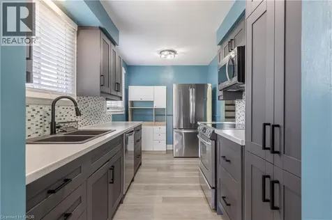 31 Canterbury Drive St. Catharines ON L2P 3M6