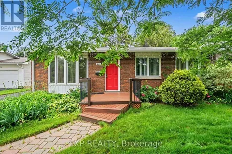 1021 Cadboro Road Ottawa ON K1J 8C8