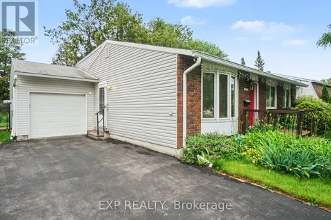 1021 Cadboro Road Ottawa ON K1J 8C8