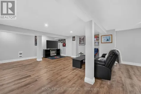 1144 Cline Crescent Ottawa ON K2C 2P2