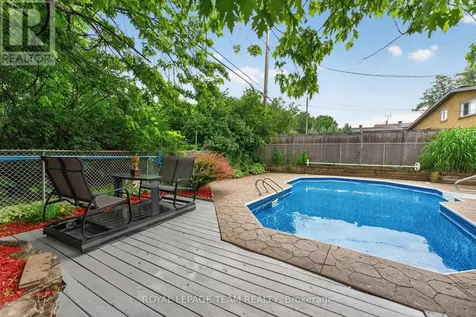 1144 Cline Crescent Ottawa ON K2C 2P2