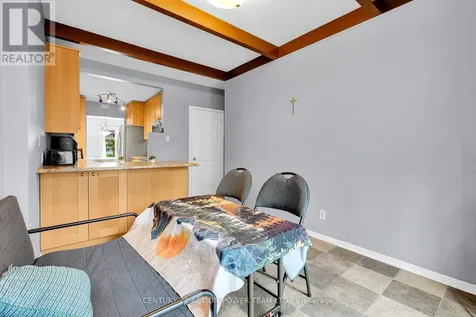 1299 Meadowlands Drive East Ottawa ON K2E 6K4