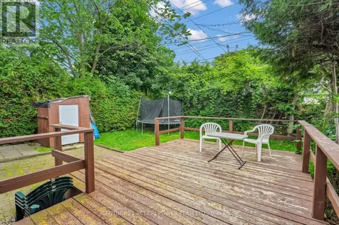 1299 Meadowlands Drive East Ottawa ON K2E 6K4