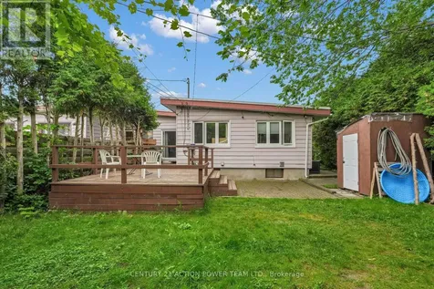 1299 Meadowlands Drive East Ottawa ON K2E 6K4