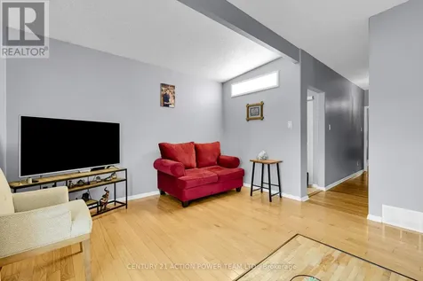 1299 Meadowlands Drive East Ottawa ON K2E 6K4