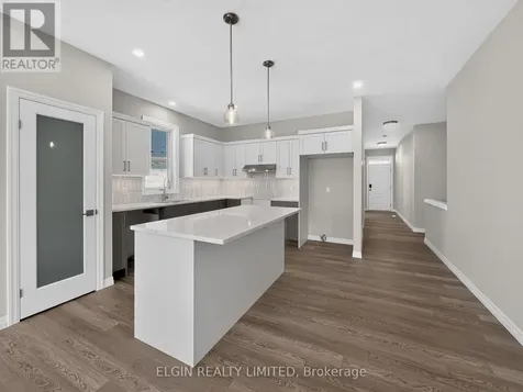 5 Columbus Court Central Elgin ON N5P 0E5