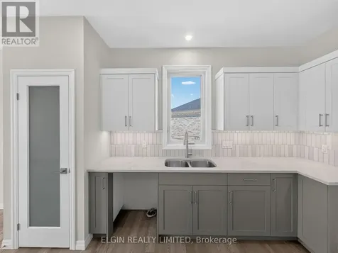 5 Columbus Court Central Elgin ON N5P 0E5