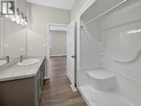 5 Columbus Court Central Elgin ON N5P 0E5
