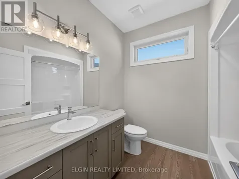 5 Columbus Court Central Elgin ON N5P 0E5