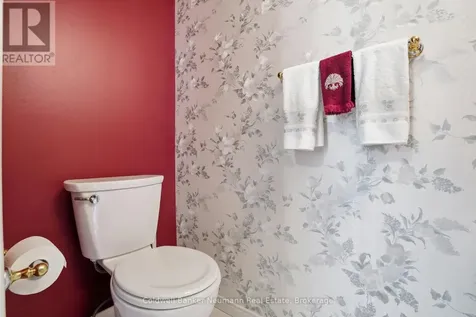 941 Gordon Street Guelph (kortright West) ON N1G 4R9