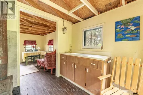 28 Cassels Lake C Island Temagami ON P0H 1C0