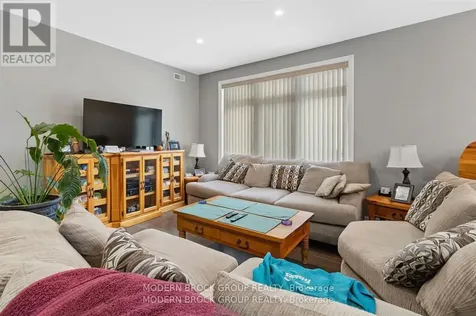 1109 Millwood Avenue Brockville ON K6V 0C7