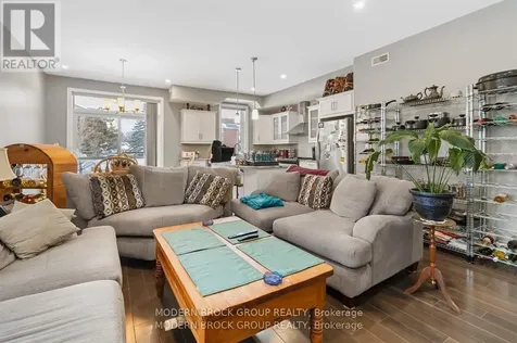 1109 Millwood Avenue Brockville ON K6V 0C7
