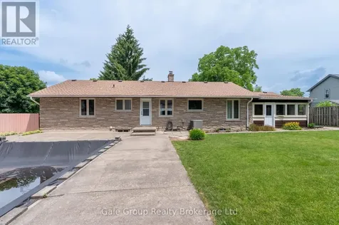 74 Pine Street West Aylmer ON N5H 1P3