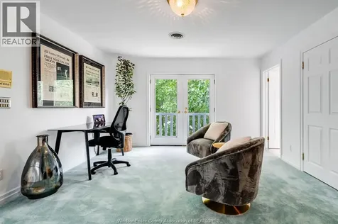 323 Talbot Street South Essex ON N8M 1C2