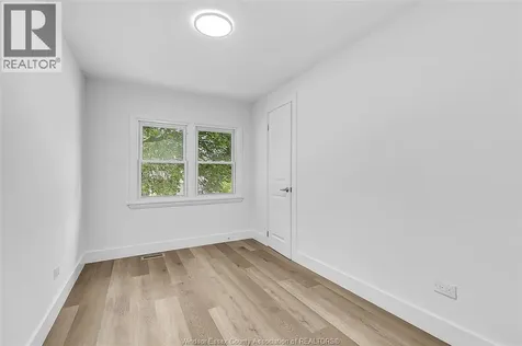 2123 Secord Windsor ON N9B 1T2