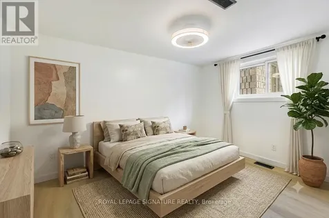 685 Amesbury Court Sarnia ON N7V 2P9