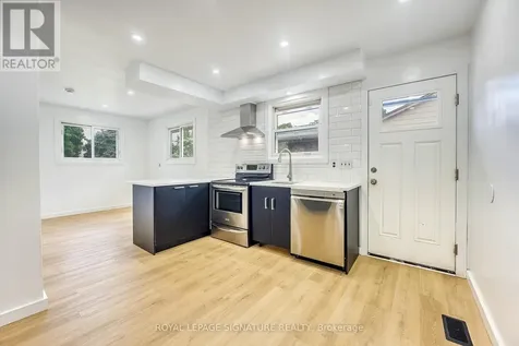 685 Amesbury Court Sarnia ON N7V 2P9