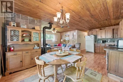 127 Cedar Crescent Centre Wellington ON N1M 2W5