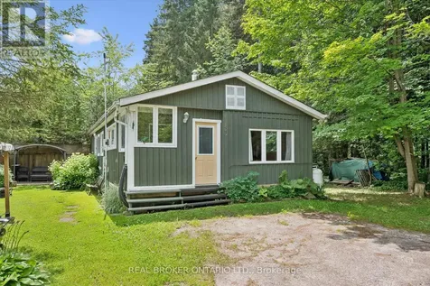 127 Cedar Crescent Centre Wellington ON N1M 2W5