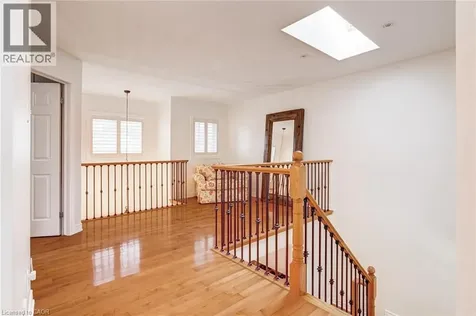 67 Newcombe Road Dundas ON L9H 7T3
