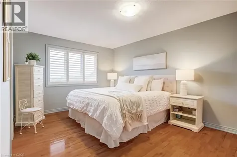 67 Newcombe Road Dundas ON L9H 7T3