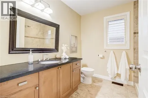 67 Newcombe Road Dundas ON L9H 7T3