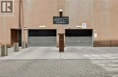 169 Fort York Boulevard Toronto ON M5V 0C8