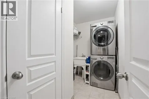 54 Nisbet Boulevard Hamilton ON L8B 0Y3