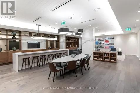 55 Merchants Wharf Toronto (waterfront Communities) ON M5A 0P2