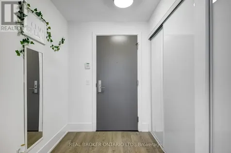 55 Merchants Wharf Toronto (waterfront Communities) ON M5A 0P2