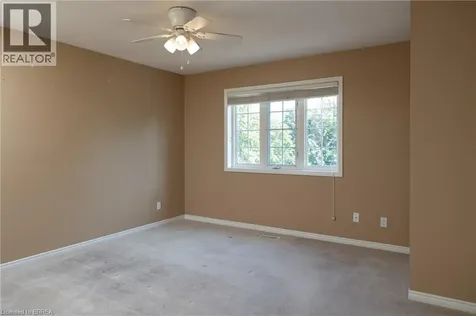 7 Graystone Court Paris ON N3L 3Y1