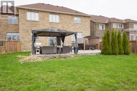 100 Trail Boulevard Springwater (centre Vespra) ON L9X 0S7