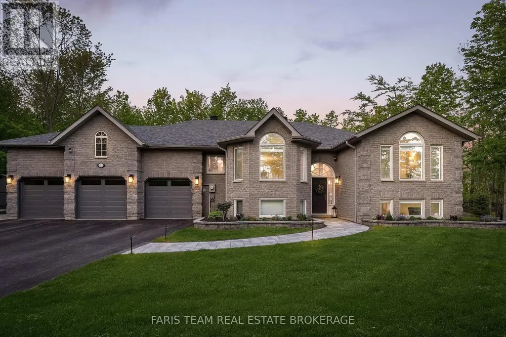 1 Pineview Drive Oro-medonte ON L0L 2L0