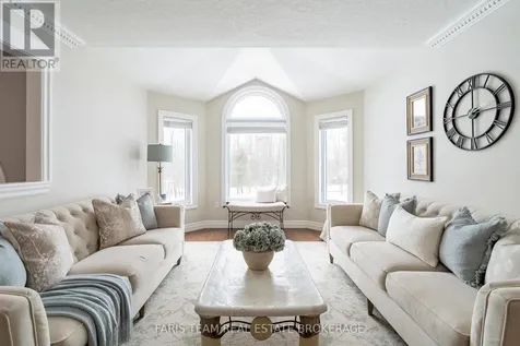 1 Pineview Drive Oro-medonte ON L0L 2L0