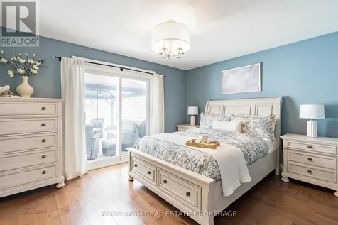 1 Pineview Drive Oro-medonte ON L0L 2L0