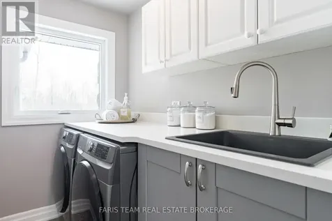 1 Pineview Drive Oro-medonte ON L0L 2L0