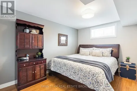 1 Pineview Drive Oro-medonte ON L0L 2L0