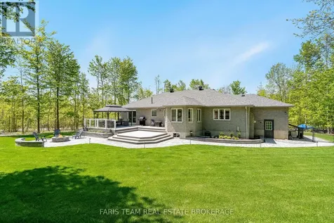 1 Pineview Drive Oro-medonte ON L0L 2L0