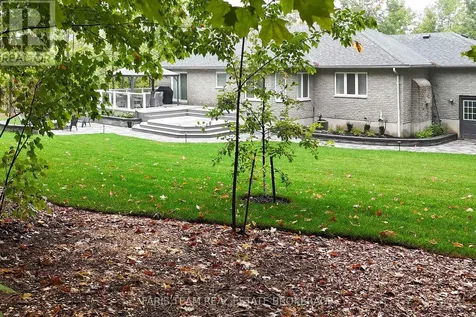 1 Pineview Drive Oro-medonte ON L0L 2L0