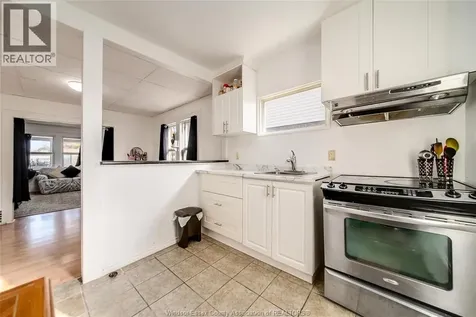 1531 Windsor Avenue Windsor ON N8X 3M3