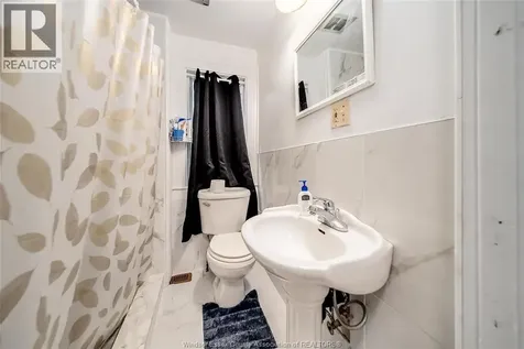 1531 Windsor Avenue Windsor ON N8X 3M3