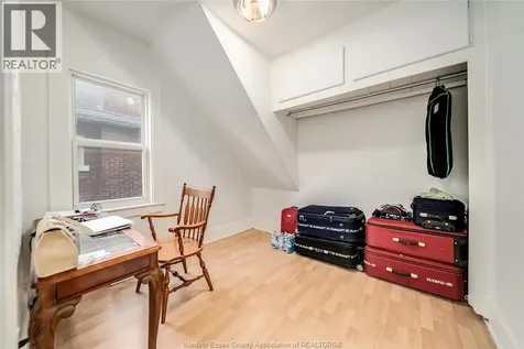 1531 Windsor Avenue Windsor ON N8X 3M3