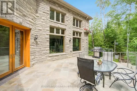 636 Harbour Street Innisfil ON L0L 1K0