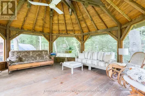 636 Harbour Street Innisfil ON L0L 1K0